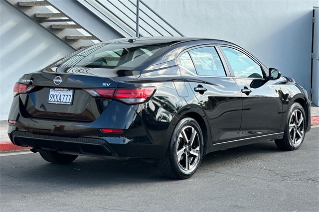 2024 Nissan Sentra SV photo 3