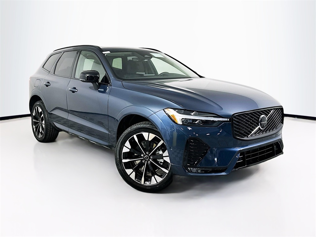 2026 Volvo XC60 B5 Plus