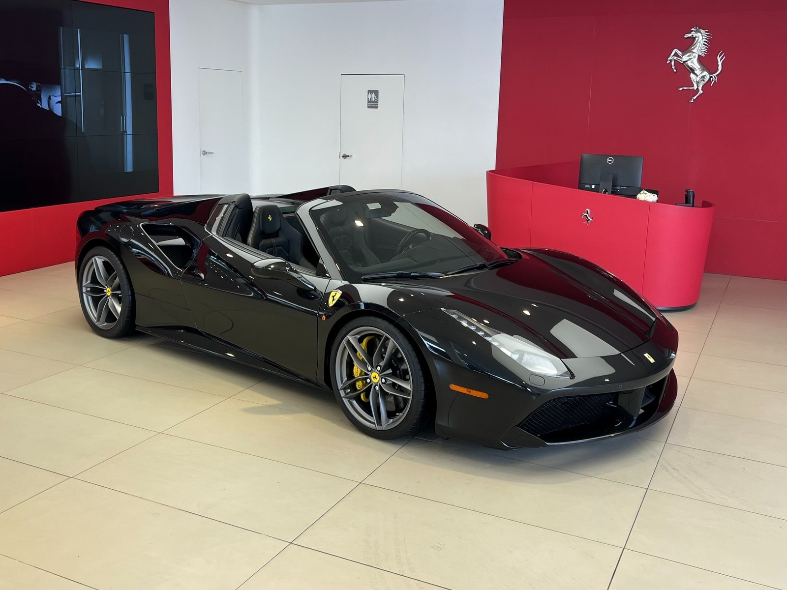 2018 Ferrari 488 Spider RWD