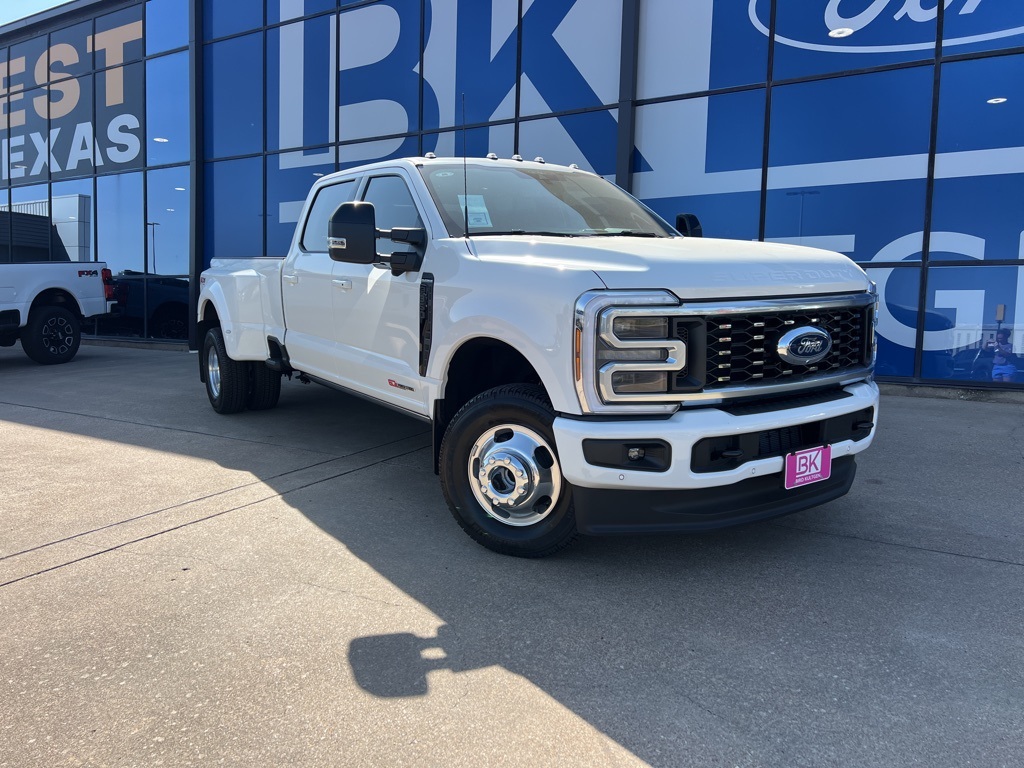 2026 Ford F-350 Super Duty Platinum Crew Cab LB DRW 4WD