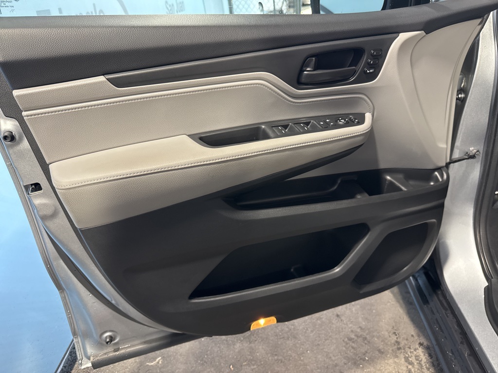 Thumbnail: 2021 Honda Odyssey - 32