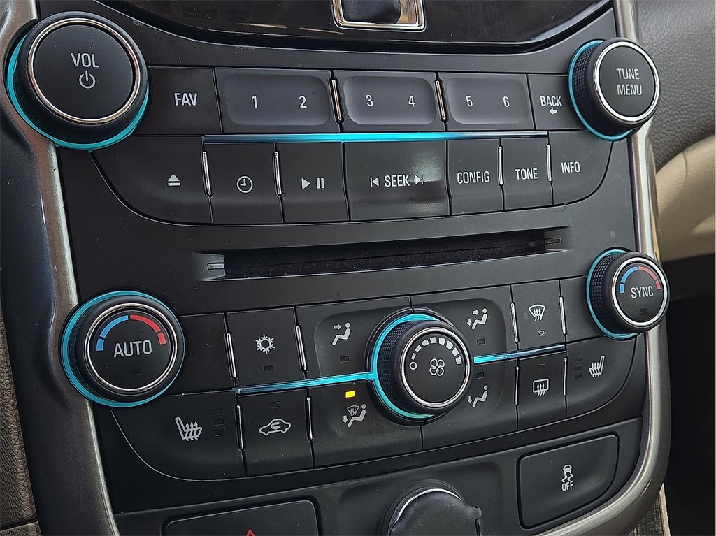 Used 2015 Chevrolet Malibu For Sale in Farmington, AR