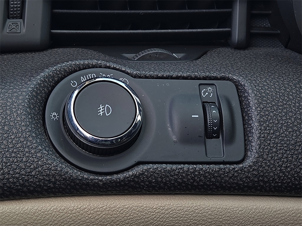 Used 2015 Chevrolet Malibu For Sale in Farmington, AR