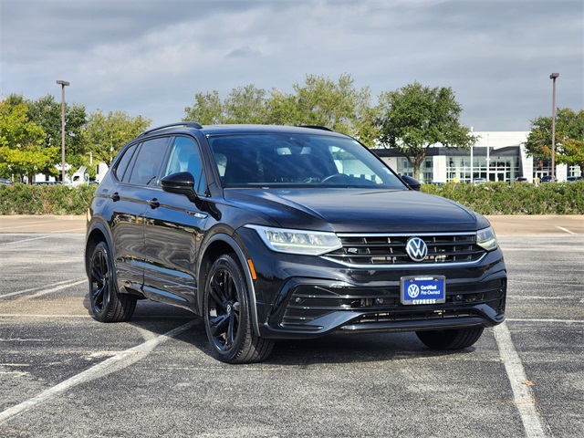 2023 Volkswagen Tiguan SE R-Line Black photo 3