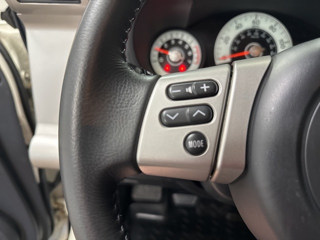 2014 Toyota FJ Cruiser Base photo 16