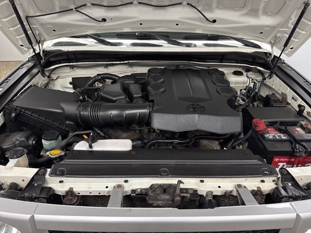 2014 Toyota FJ Cruiser Base photo 18