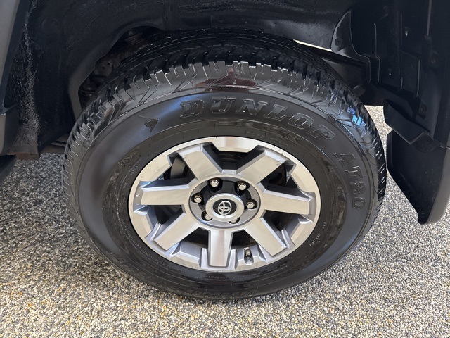 2014 Toyota FJ Cruiser Base photo 20