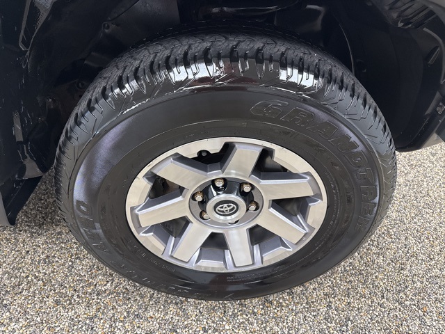 2014 Toyota FJ Cruiser Base photo 22