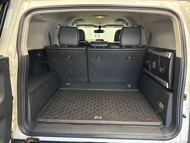 2014 Toyota FJ Cruiser Base photo 6