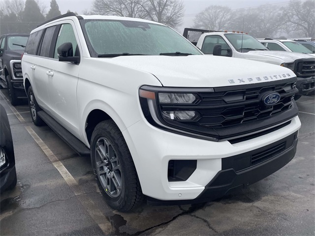 2026 Ford Expedition MAX Active 4WD
