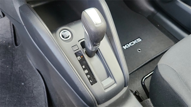 2025 Nissan Kicks Play