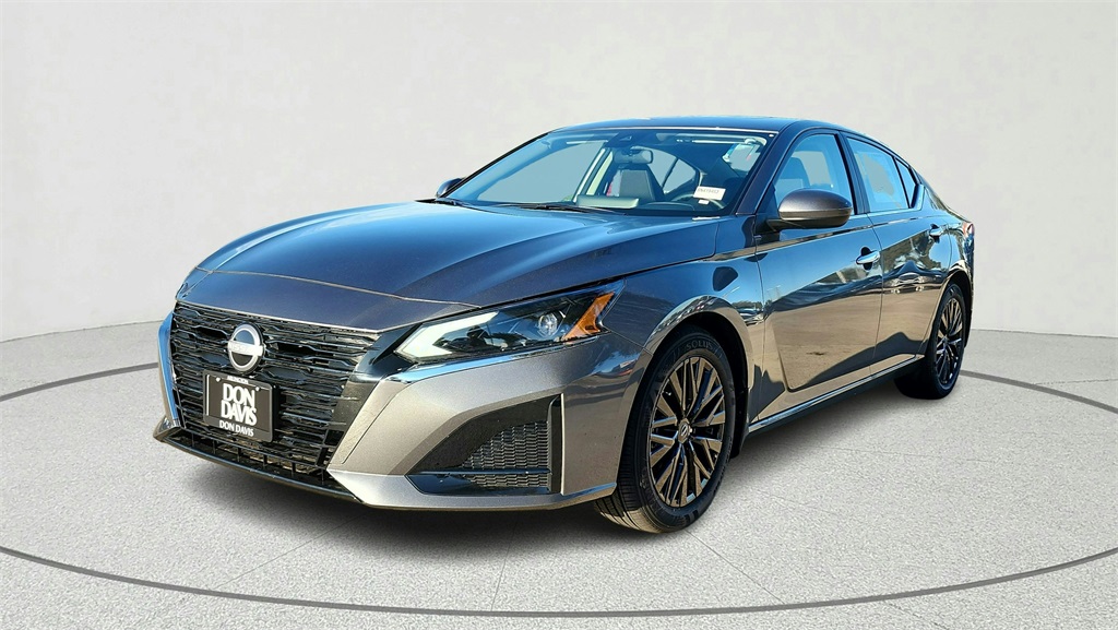 2025 Nissan Altima
