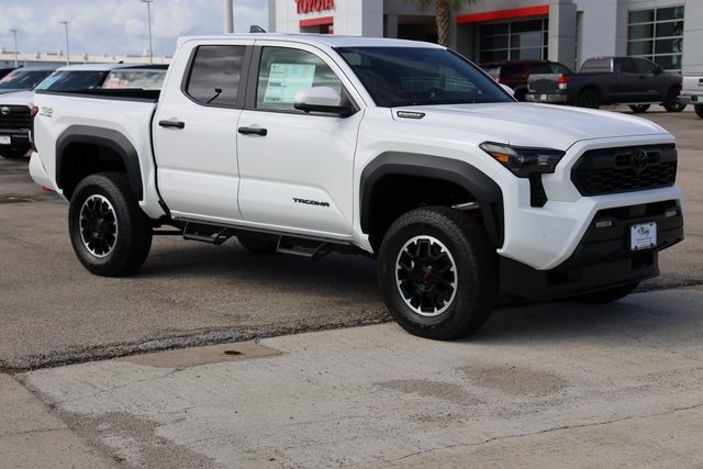 2025 Toyota Tacoma Hybrid TRD Off Road - 0