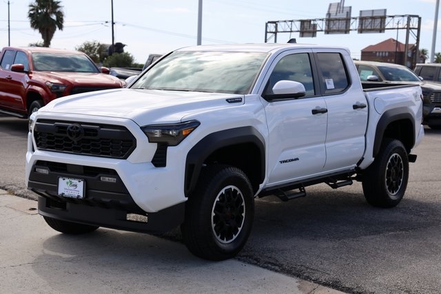 2025 Toyota Tacoma Hybrid TRD Off Road - 2