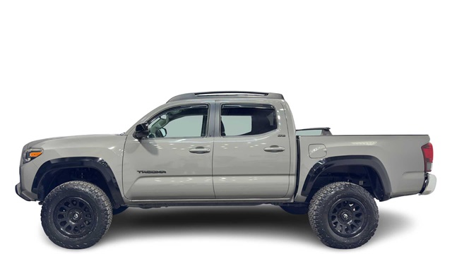 2018 Toyota Tacoma SR5 V6 Double Cab RWD
