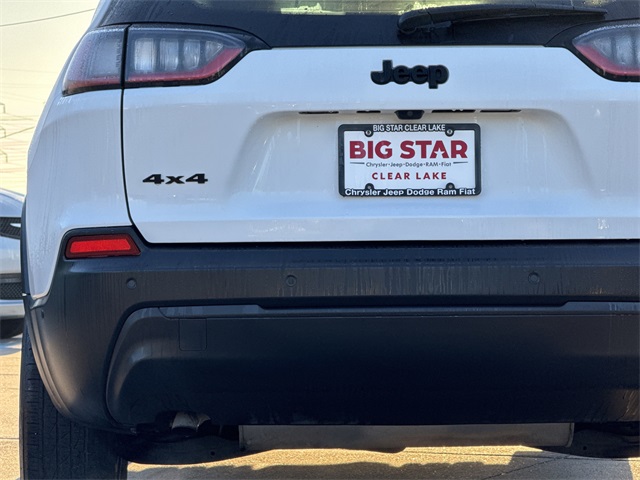 2023 Jeep Cherokee Altitude White at Martin Chrysler Dodge Jeep Ram