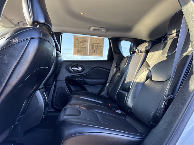 2023 Jeep Cherokee Altitude White at Martin Chrysler Dodge Jeep Ram