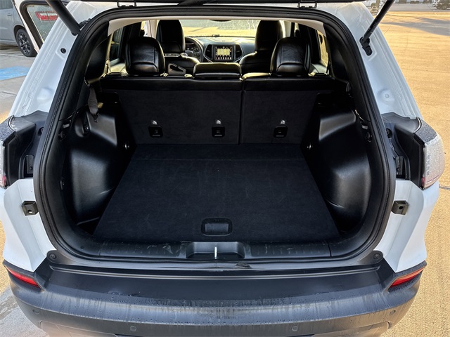 2023 Jeep Cherokee Altitude White at Martin Chrysler Dodge Jeep Ram