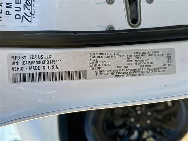 2023 Jeep Cherokee Altitude White at Martin Chrysler Dodge Jeep Ram