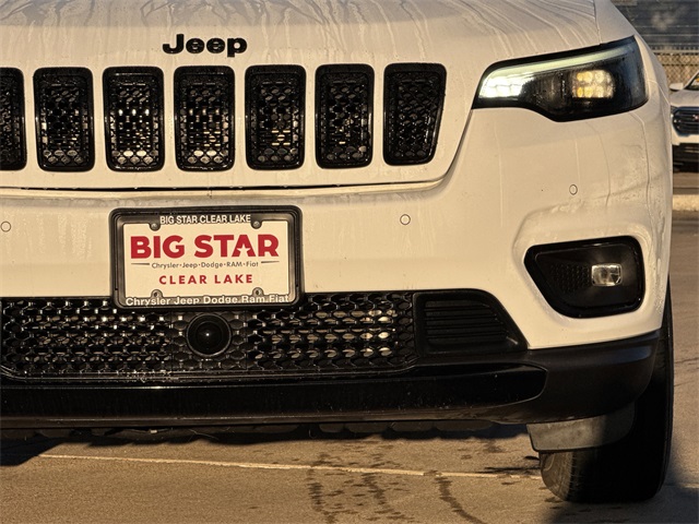 2023 Jeep Cherokee Altitude White at Martin Chrysler Dodge Jeep Ram