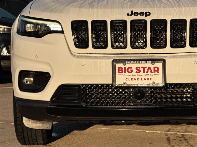 2023 Jeep Cherokee Altitude White at Martin Chrysler Dodge Jeep Ram