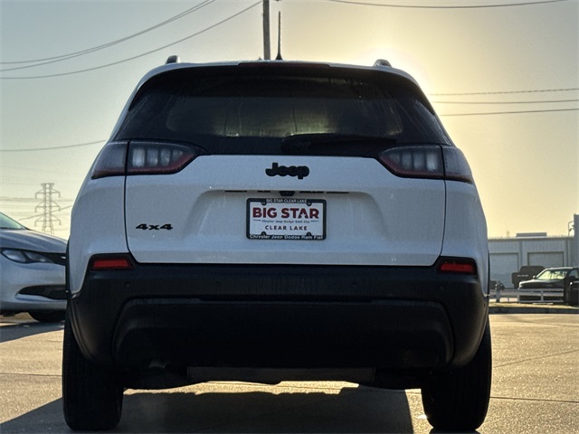 2023 Jeep Cherokee Altitude White at Martin Chrysler Dodge Jeep Ram