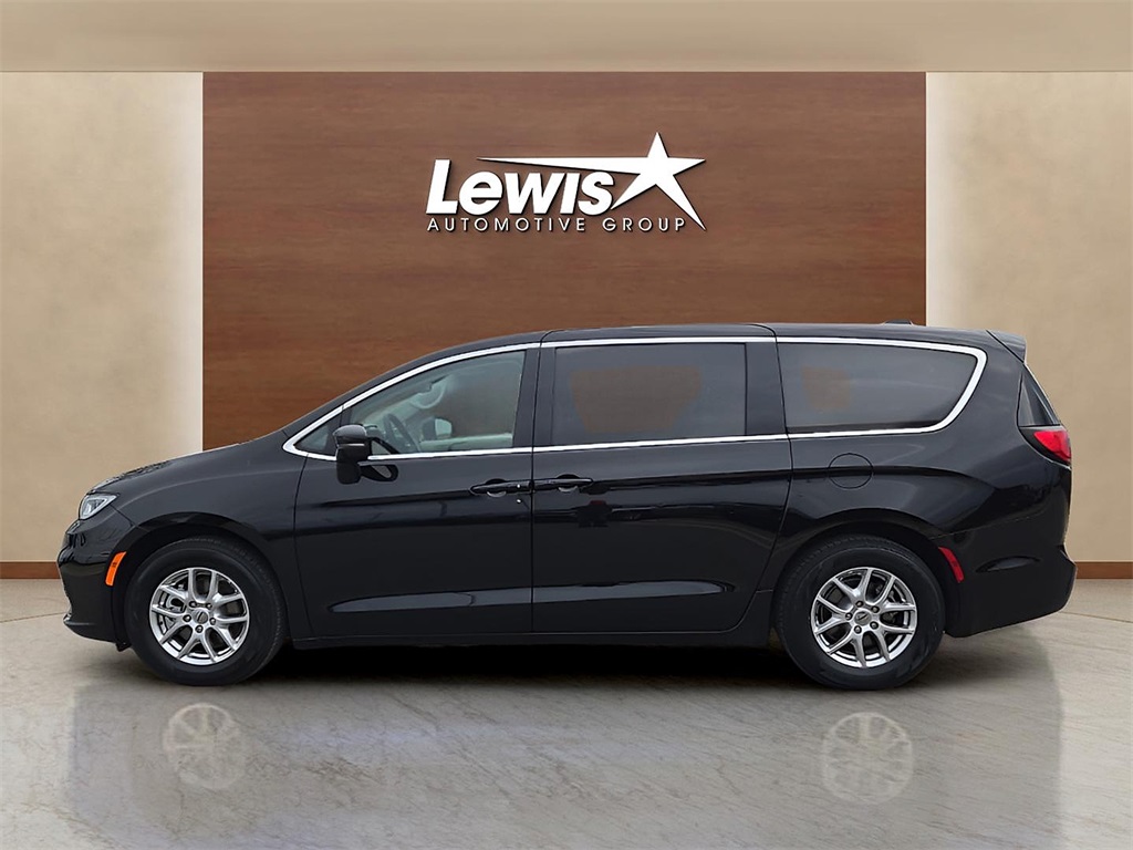 Used 2024 Chrysler Pacifica For Sale in Farmington, AR