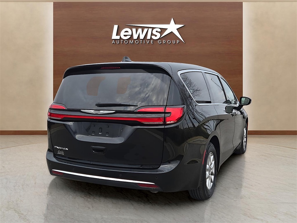 Used 2024 Chrysler Pacifica For Sale in Farmington, AR