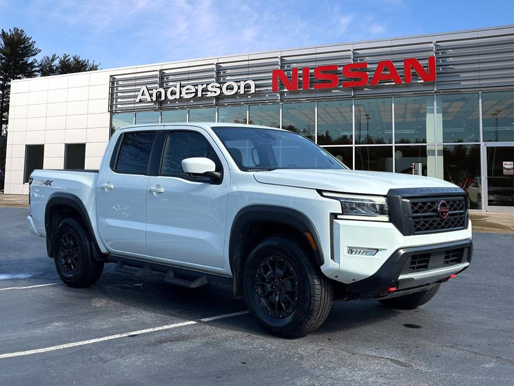 2023 Nissan Frontier PRO-4X Crew Cab 4WD