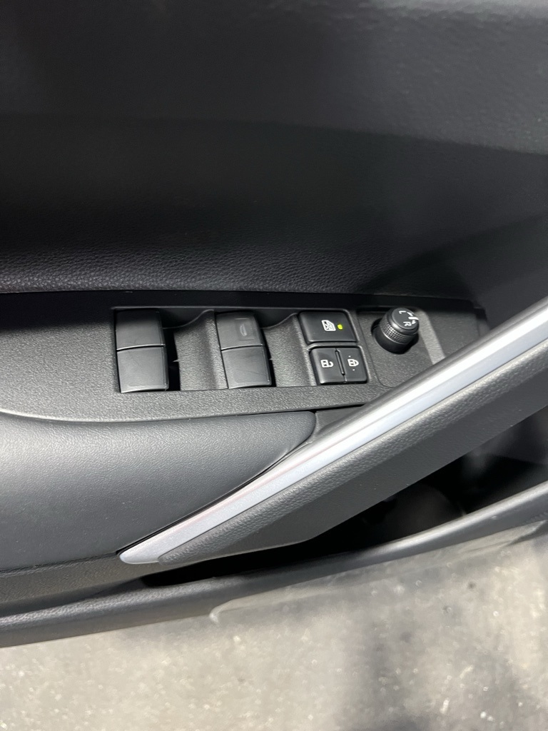 Thumbnail: 2026 Toyota Corolla Cross - 32