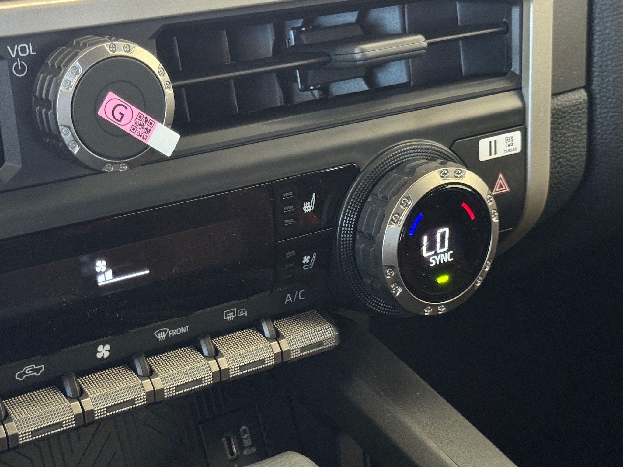 2025 Toyota Tacoma Hybrid TRD Off Road - 6