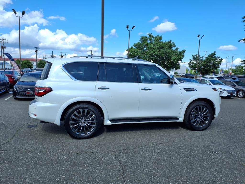 2023 Nissan Armada Platinum photo 2