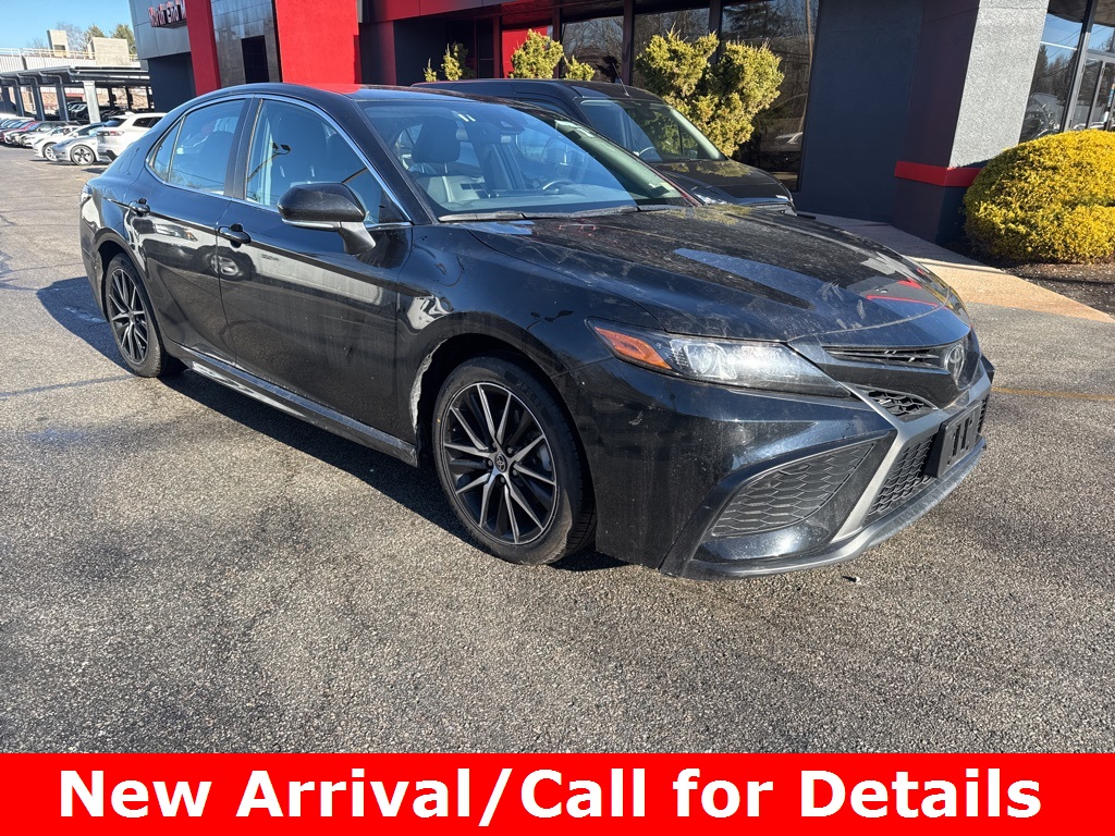 2024 Toyota Camry SE FWD