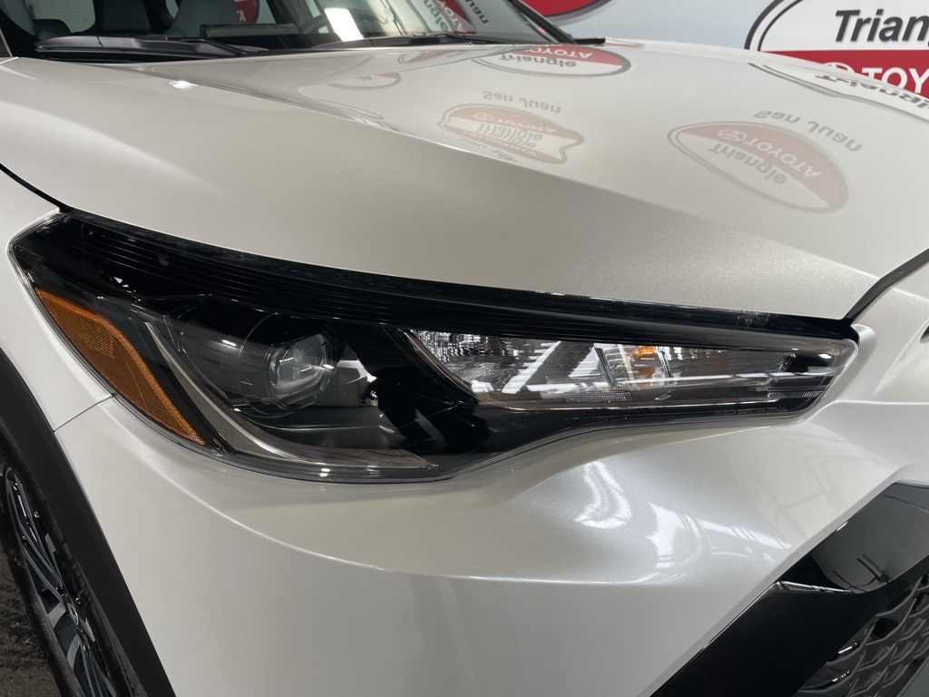 Thumbnail: 2026 Toyota Corolla Cross - 10