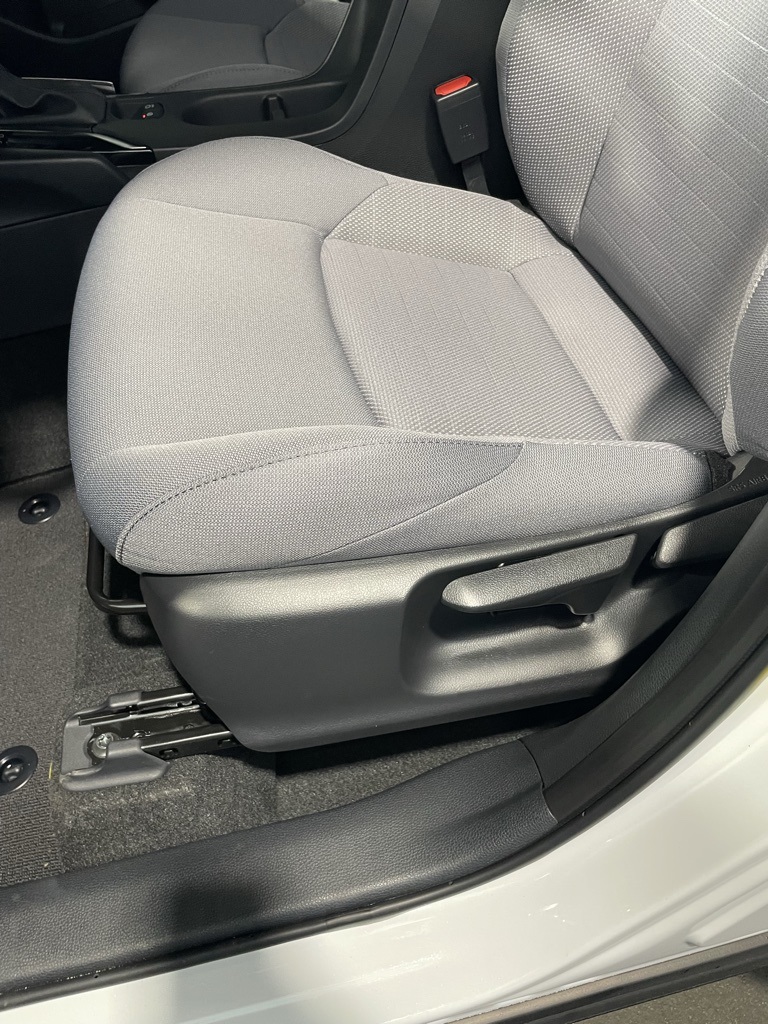 Thumbnail: 2026 Toyota Corolla Cross - 32