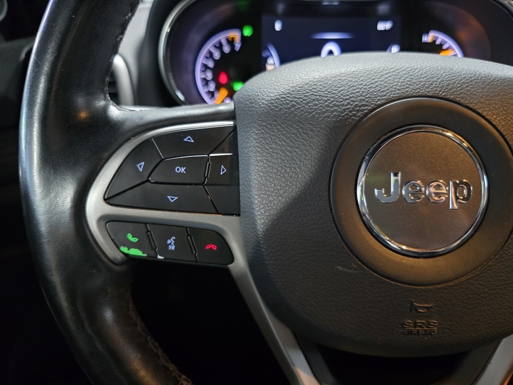 Thumbnail: 2020 Jeep Grand Cherokee - 16