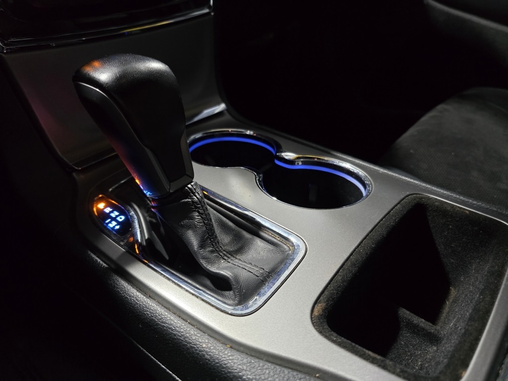 Thumbnail: 2020 Jeep Grand Cherokee - 24