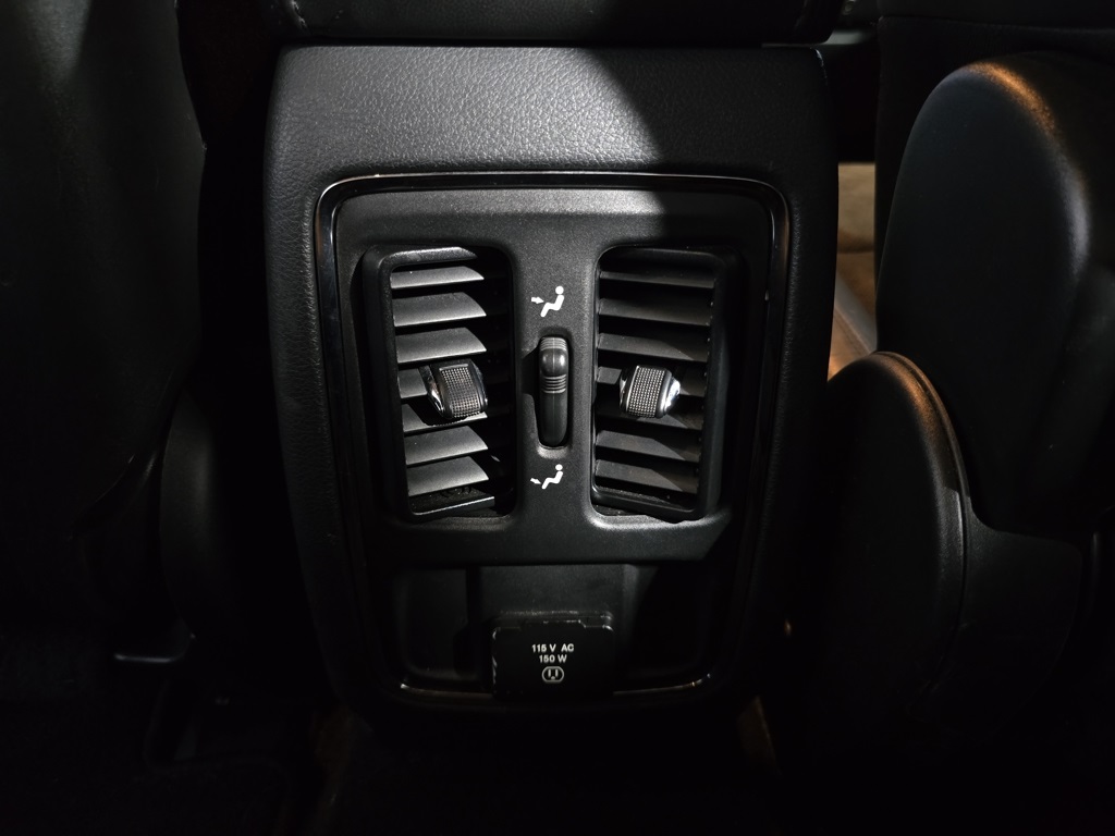 Thumbnail: 2020 Jeep Grand Cherokee - 28