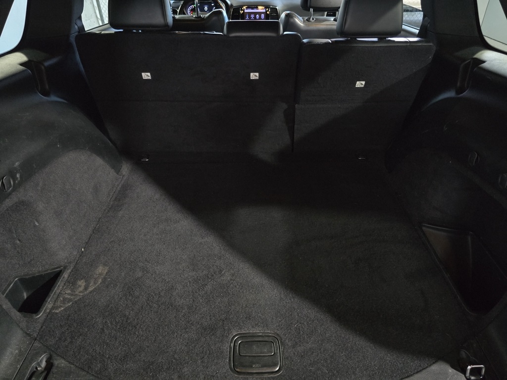 Thumbnail: 2020 Jeep Grand Cherokee - 29