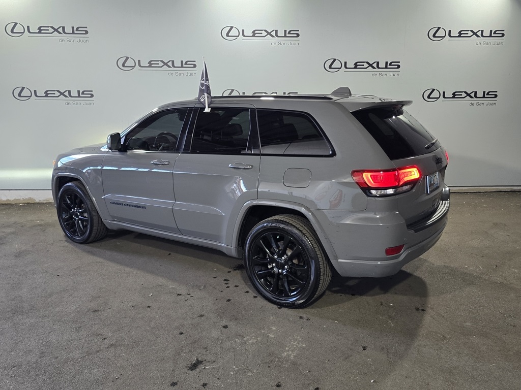 Thumbnail: 2020 Jeep Grand Cherokee - 8