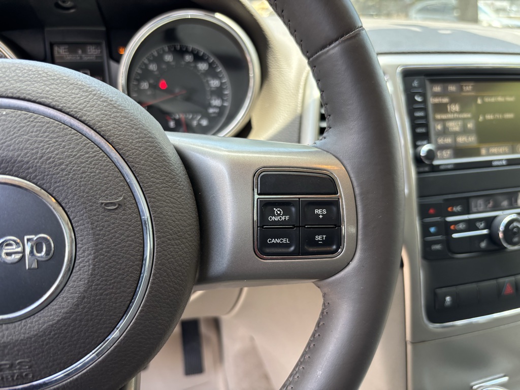 Used Car 2013 Jeep Grand Cherokee  Laredo For Sale Under $10,000 In Austin, Texas