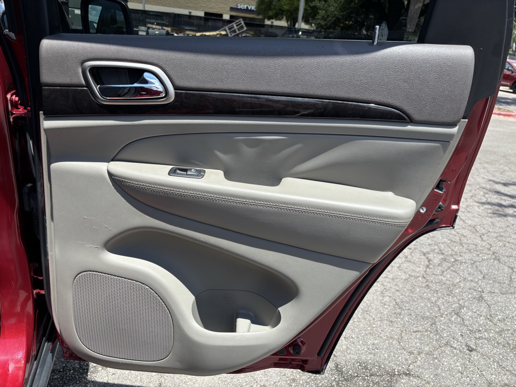 Used Car 2013 Jeep Grand Cherokee  Laredo For Sale Under $10,000 In Austin, Texas