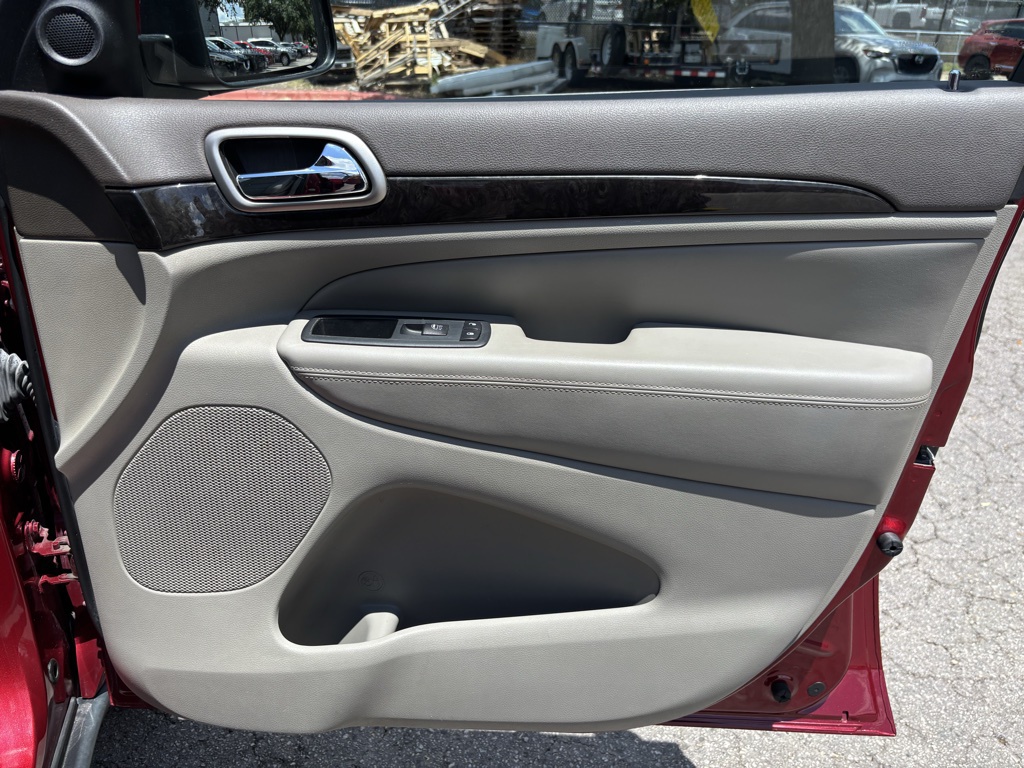 Used Car 2013 Jeep Grand Cherokee  Laredo For Sale Under $10,000 In Austin, Texas