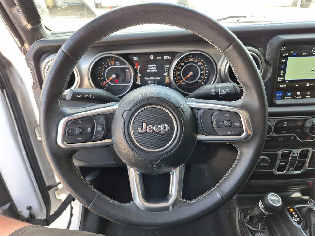 2023 Jeep Gladiator Overland White at Traditions Chevrolet