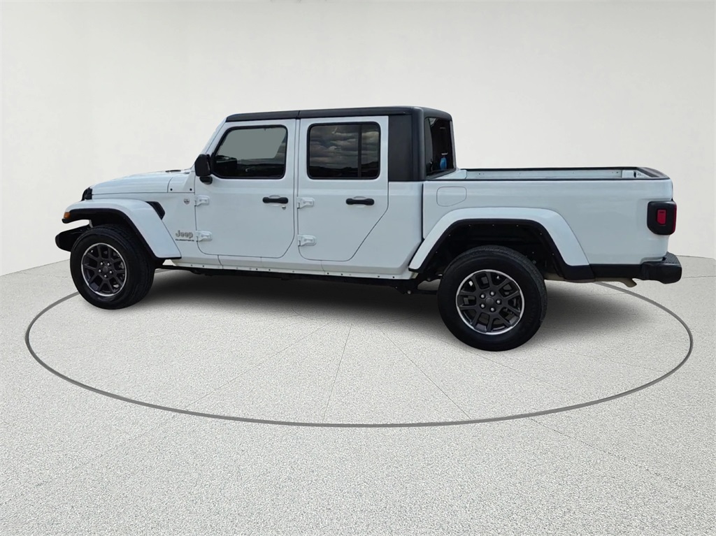 2023 Jeep Gladiator Overland - 7