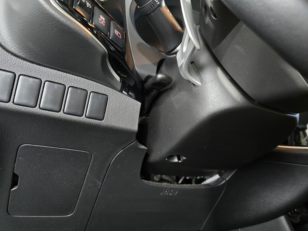 Thumbnail: 2016 Mitsubishi Outlander - 14