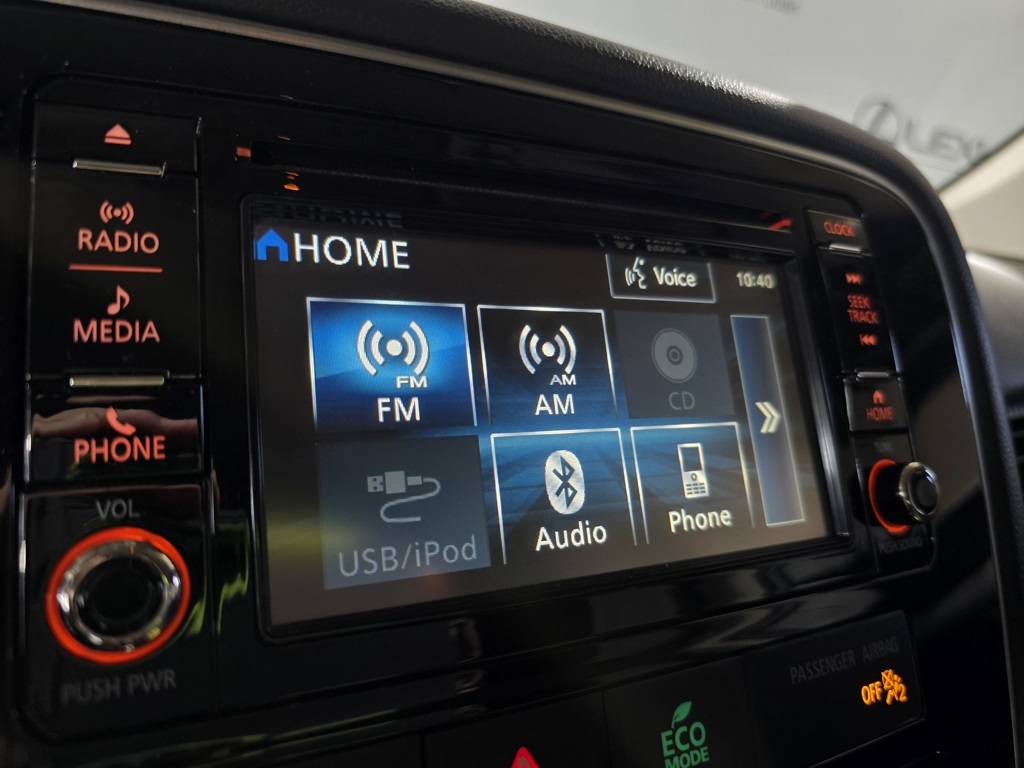 Thumbnail: 2016 Mitsubishi Outlander - 21