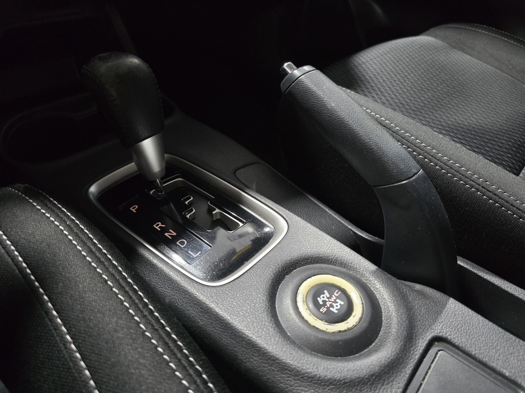 Thumbnail: 2016 Mitsubishi Outlander - 24