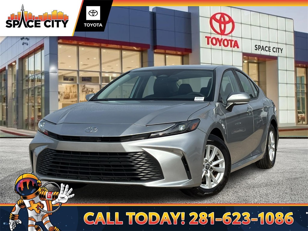 2025 Toyota Camry LE FWD