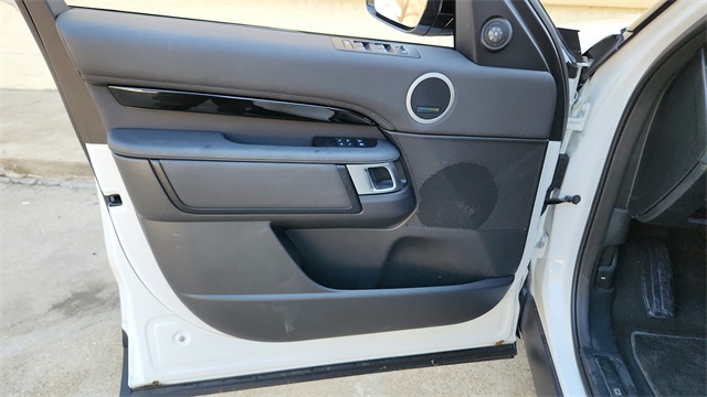 2024 Land Rover Discovery